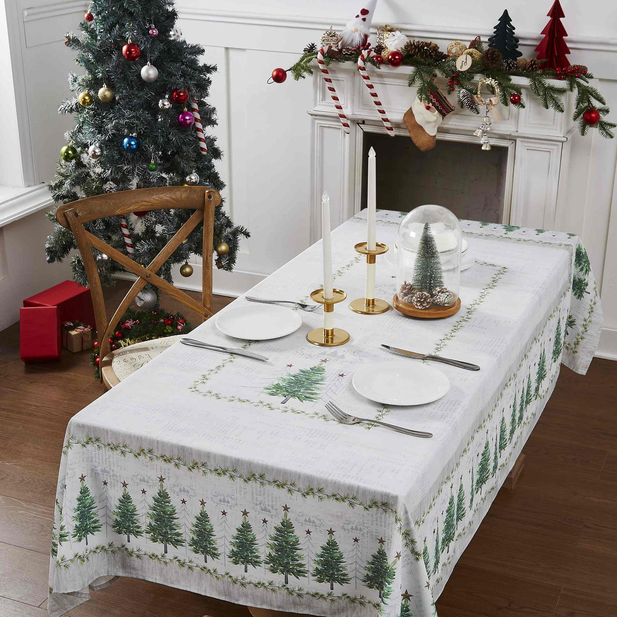 Avanti Linens - Tablecloth, Tabletop Accessories, Christmas Decorations, 52" x 70" (Trees Collection) Avanti Linens