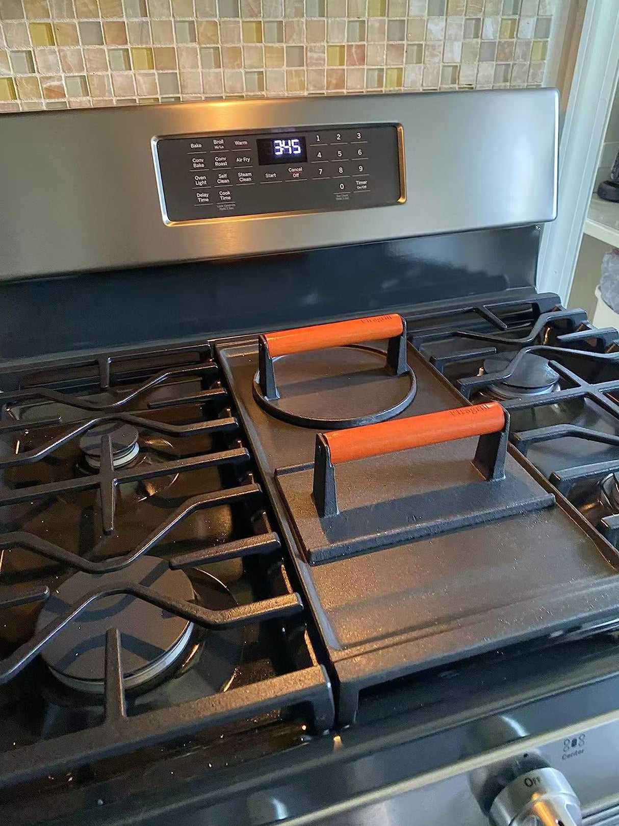 Firsgrill Burger Press 7.08" Round,Heavy-Duty Cast Iron Smash Burger Press Meat Steak With Wood Handle for Blackstone Camp chef Pitboss Weber Griddle Grills(Round) Firsgrill