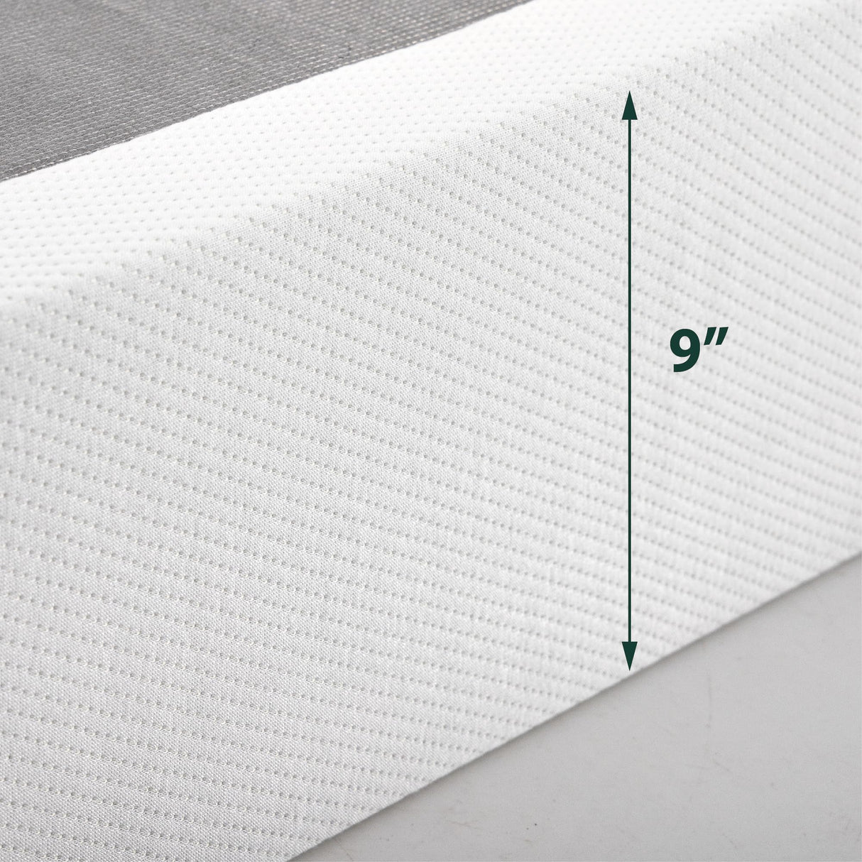 ZINUS 9 Inch Box Spring with Cover, No Assembly Mattress Foundation, Sturdy Metal Structure, Split Queen, White Zinus