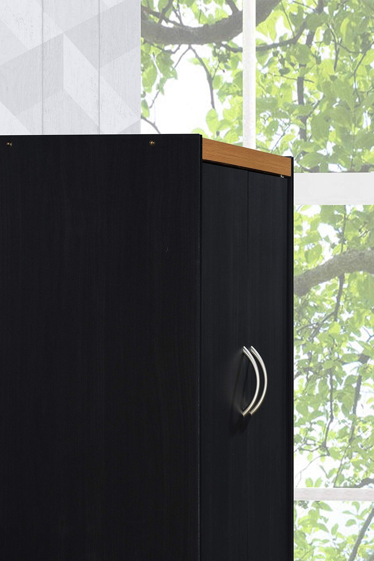 Hodedah 4-Door 4-Shelves, 5-Compartments Kitchen Pantry Hodedah