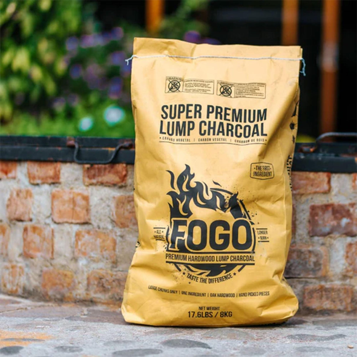 FOGO Super Premium Oak Restaurant Quality All-Natural Large Sized Hardwood Lump Charcoal for Grilling and Smoking, 17.6 Pound Bag FOGO