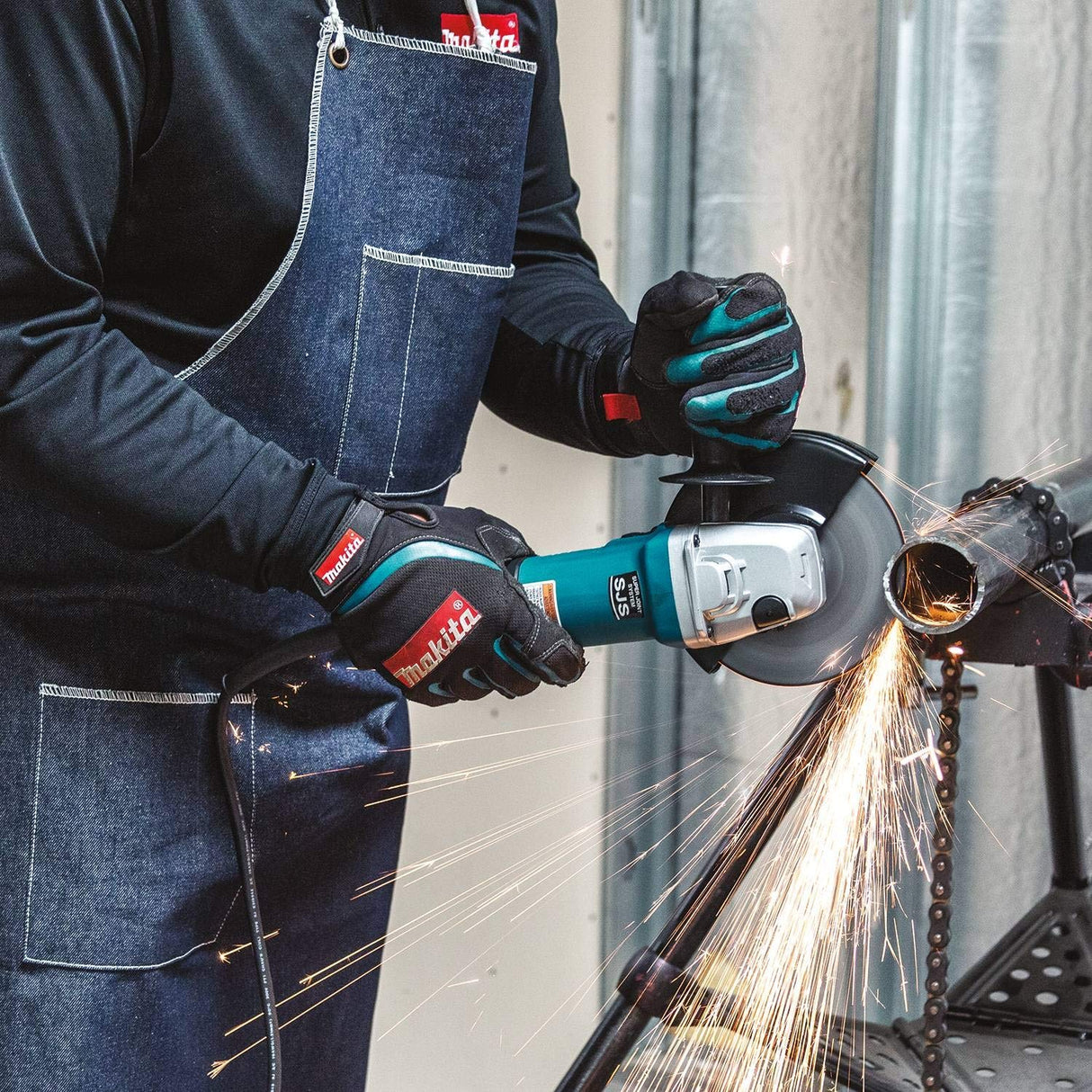 Makita 9566CV 6" SJS™ High-Power Cut-Off/Angle Grinder Makita