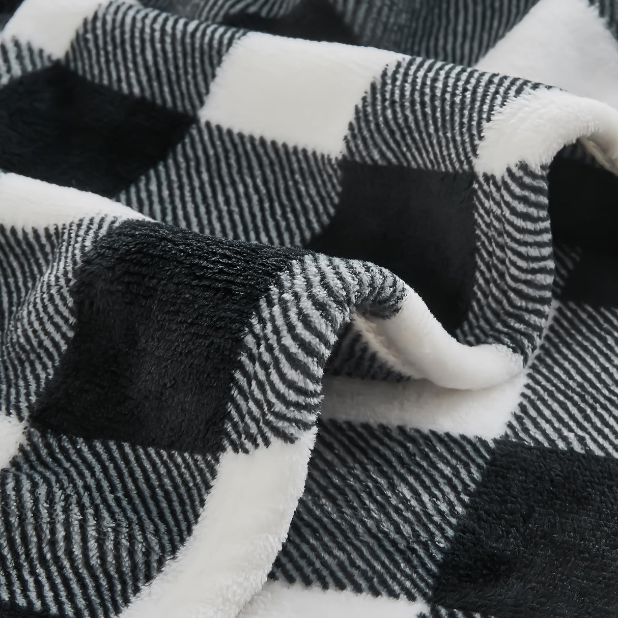 BEDELITE Plaid Fleece Throw Blanket for Couch, Black & White Checkered Flannel Blanket, Cozy & Soft Buffalo Plaid Decor Blanket for Women, Men, 50"x60" BEDELITE