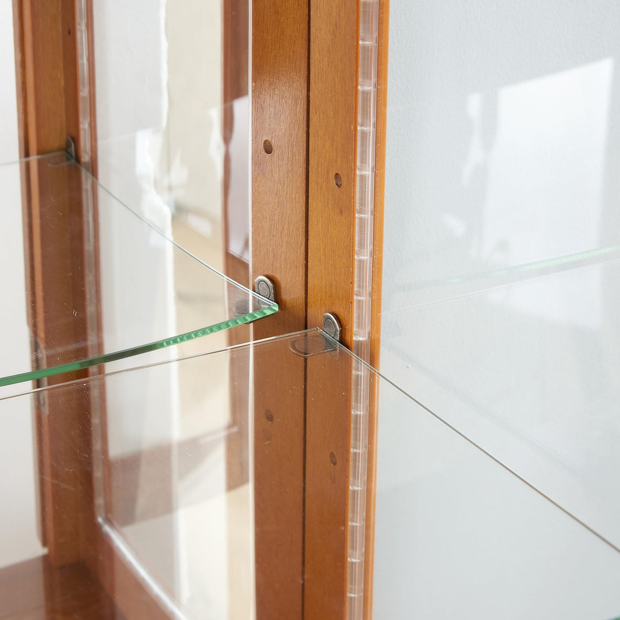 Lighted Display Cabinet,Glass Curio Cabinet with Lights & Adjustable Shelves,Curio Display Cabinet with Wood Frame,Corner Cabinet for Kitchen,Living Room,Office(Free Standing,light bulb not include) YiaFurio