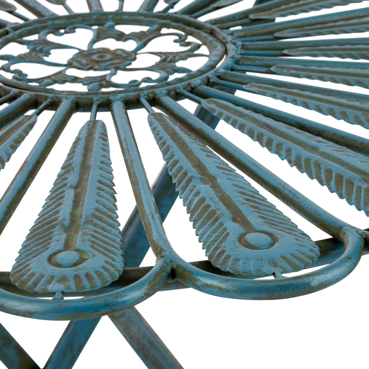 Alpine Corporation Indoor/Outdoor 3-Piece Peacock Feather Rustic Metal Bistro Set Patio Seating, Light Blue Alpine Corporation