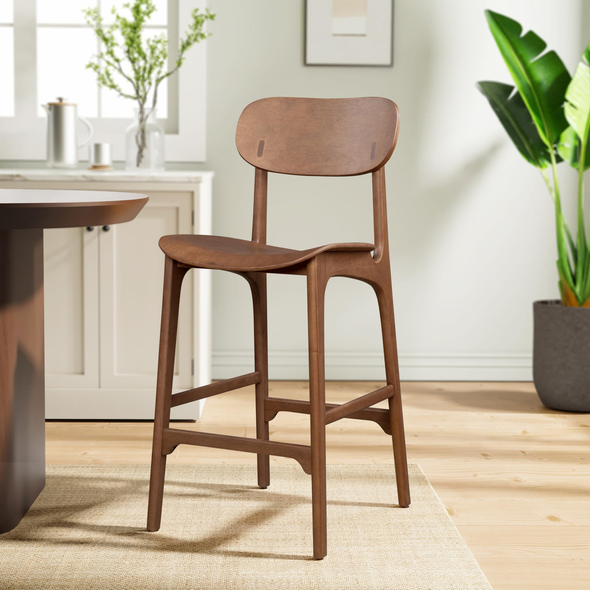 Solvang Wood Bar Stool- Brown Ale Finish Boraam
