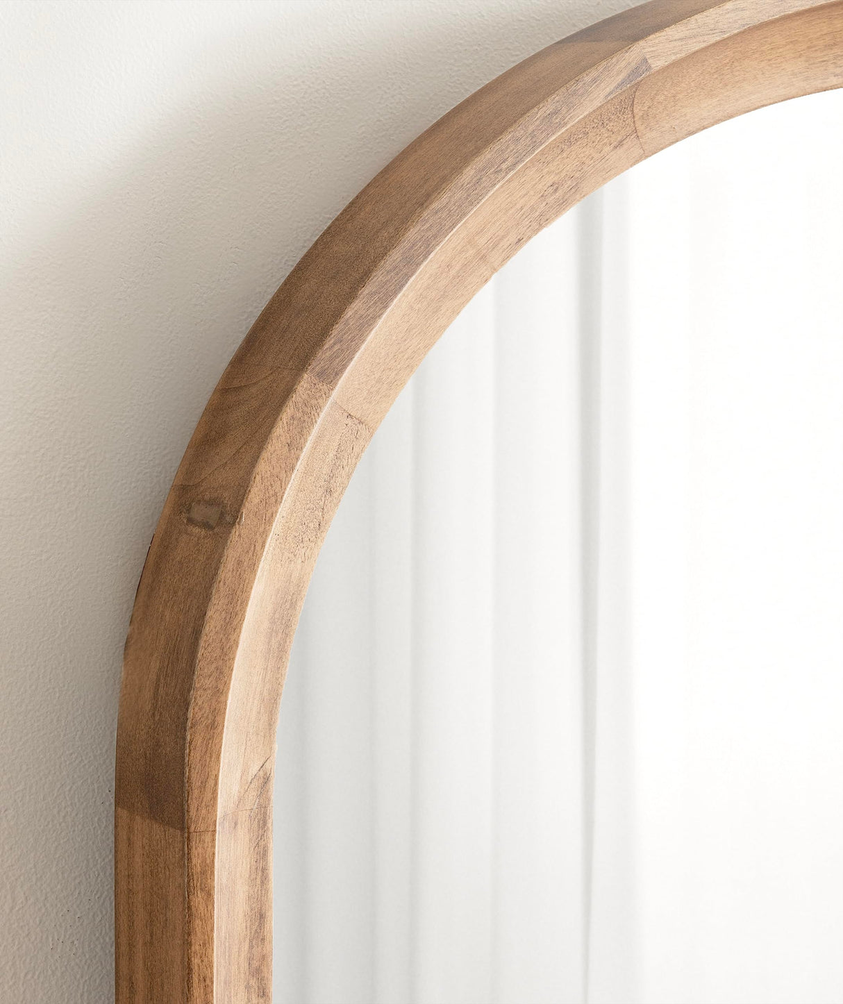 Kate and Laurel Hatherleigh Modern Transitional Arched Wooden Wall Mirror, 20 x 30, Rustic Brown, Decorative Wood Arch Mirror for Use in Bathroom, Entryway, or Bedroom Kate and Laurel
