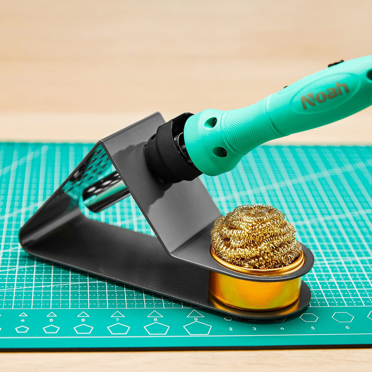 Noah Premium Soldering Iron Holder with Brass Coil Tip Cleaner, Soft Coiled Brass Tip Cleaner Kit, No Water Needed, Black Noah