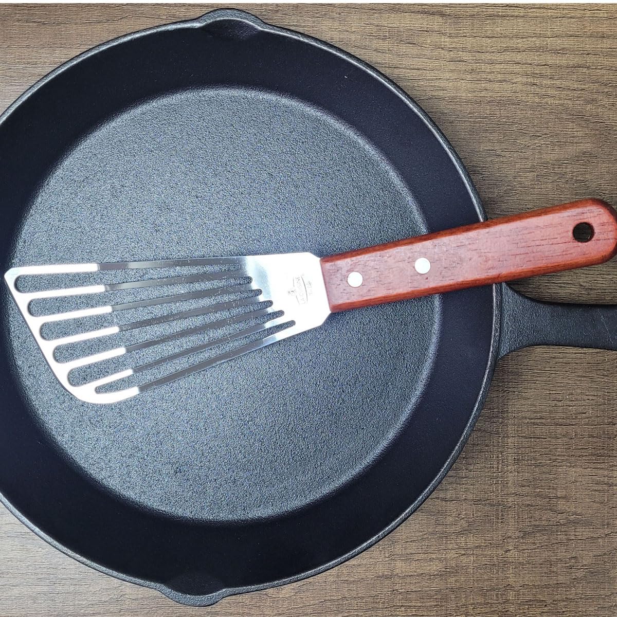 La Cuisine Fish Slotted Spatula Turner with Beveled Edged Stainless Steel, For Flipping Fish Egg Pancake Patties Fries. Blade 6.5", Size 11" La Cuisine for life