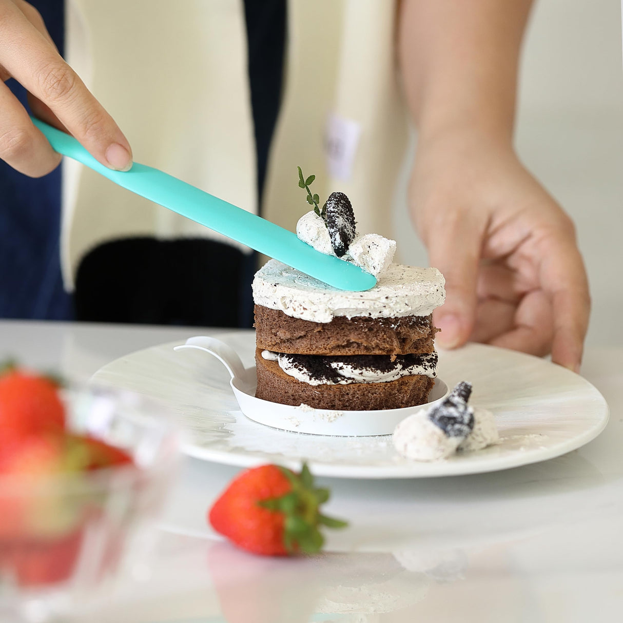 6PCS Silicone Spatulas, MONGSEW Food Grade Heat Resistant Rubber Spatula Set, Kitchen Spatulas for Baking, Cooking and Mixing, BPA-Free, Dishwasher Safe (Set of 6, Multi Colors) MONGSEW