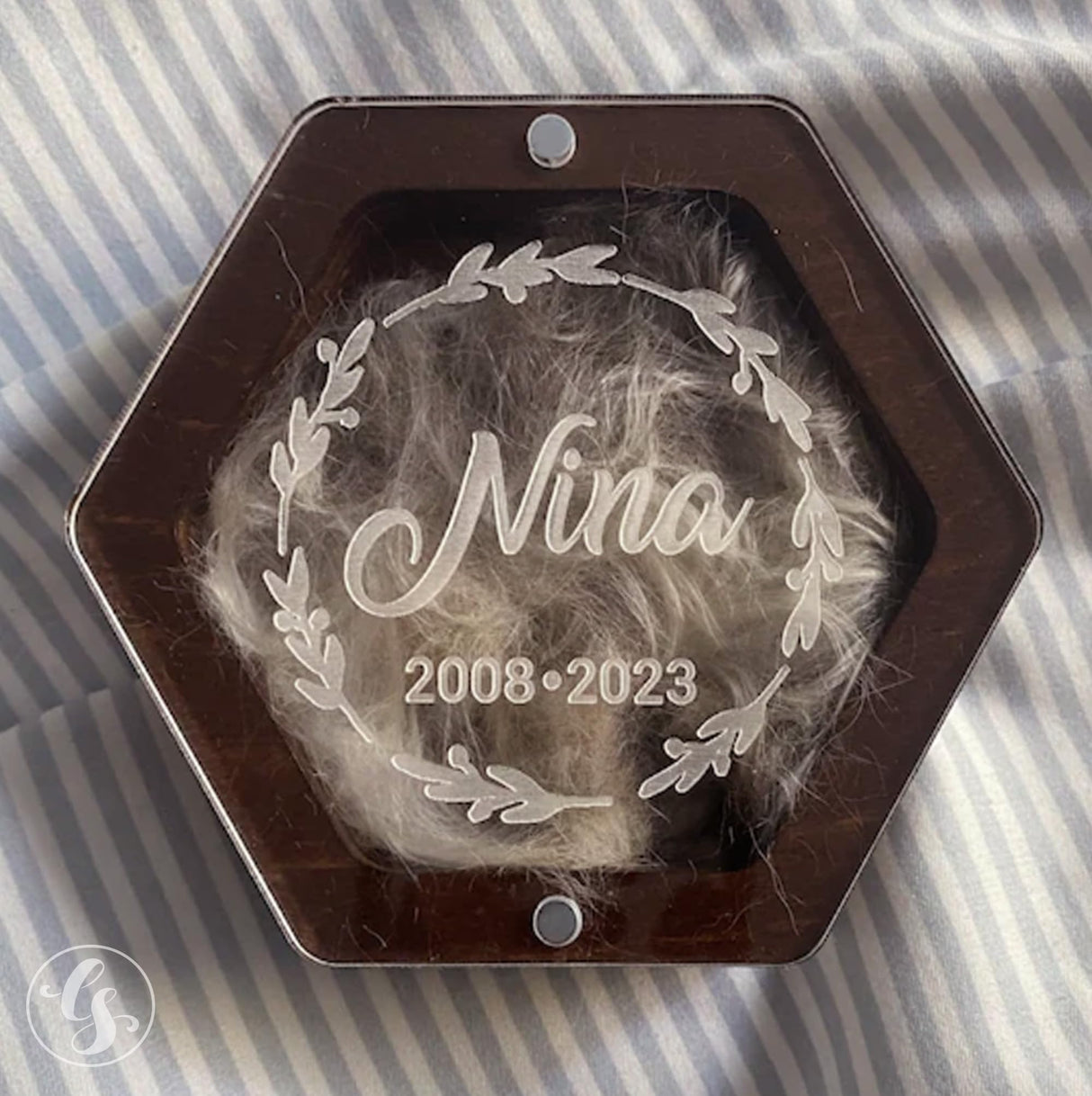 Personalized Pet Hair Keepsake Box for Dog and Cat Fur - Engraved Wood Memorial Box - Unique Customized Gift for Loss of Furry Friend Wooden (Dark Diamand Clear Lid) L-site