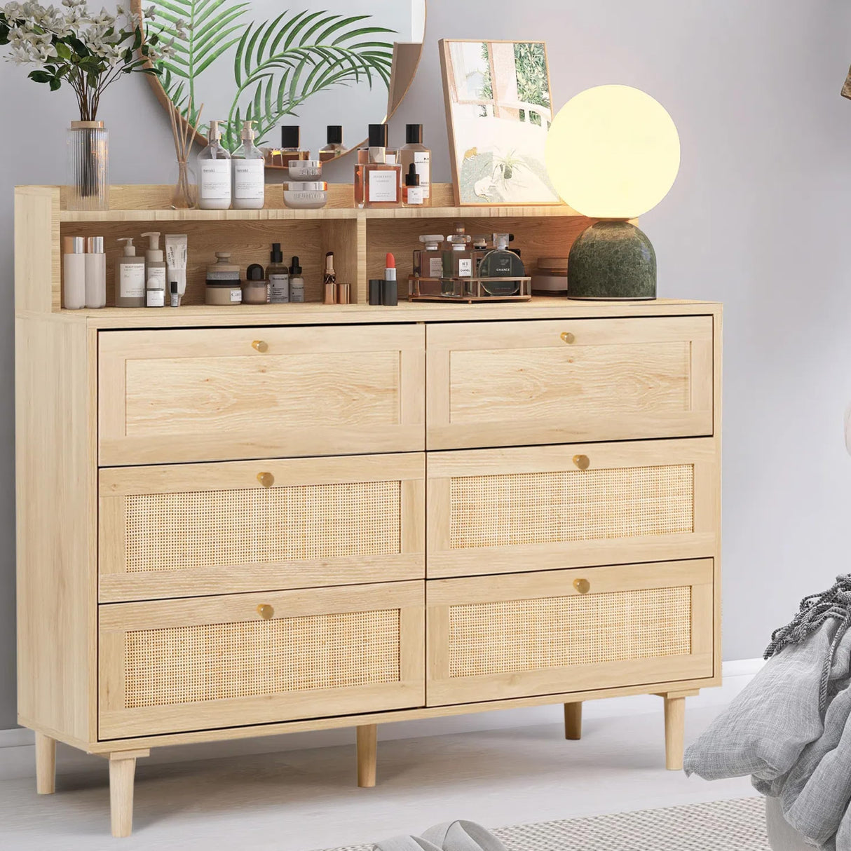 UNDUSLUY 6 Drawer Rattan Double Dresser for Bedroom with Shelves, Wood Chest of Dressers, Modern Dresser Chest with Charging Station for Closet, Living Room and Entryway, Natural UNDUSLUY