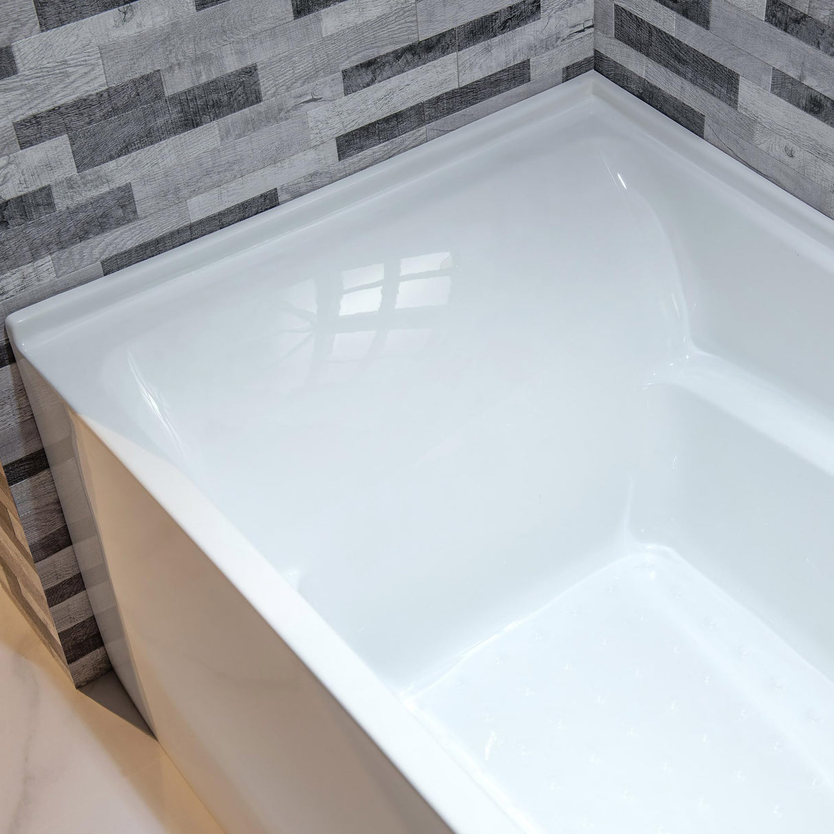 WOODBRIDGE 60" Acrylic Rectangular Alcove Soaking Bathtub in White with Right Drain, Matte Black Pop-Up Drain Included BA6030R WOODBRIDGE