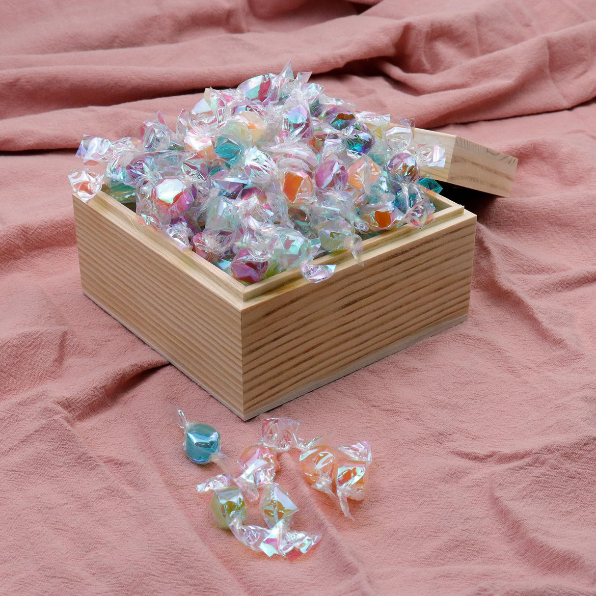 MY MIRONEY 2Pcs Wooden Unfinished Storage Box with Top Lid 4.72" x 4.72" Square Wooden Pine Box DIY Craft Stash Boxes Gift Box for Arts Hobbies and Home Storage MY MIRONEY