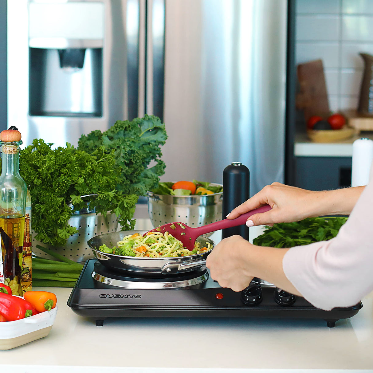 OVENTE Electric Countertop Double Burner, 1700W Cooktop with 7.25" and 6.10" Cast Iron Hot Plates, Temperature Control, Portable Cooking Stove and Easy to Clean Stainless Steel Base, Black BGS102B OVENTE