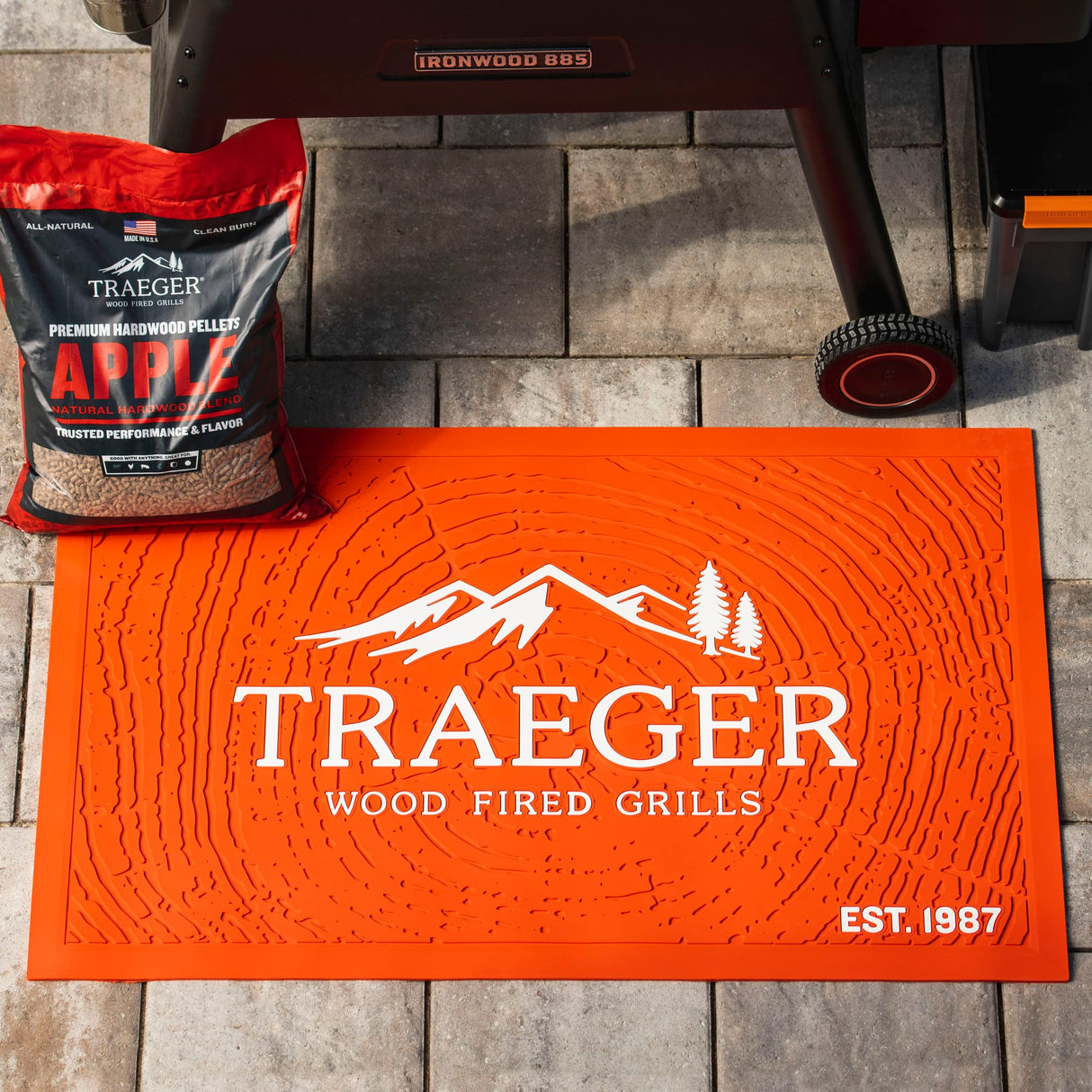 Traeger Grills BAC636 Grill Mat Grill Accessory, Orange Traeger