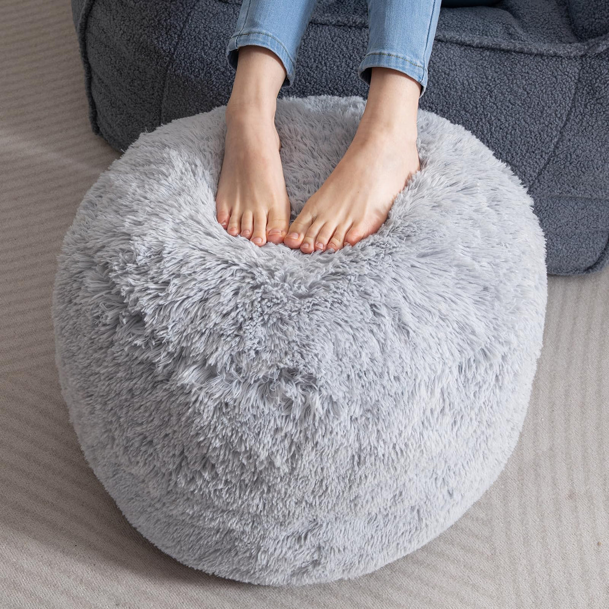 HIGOGOGO Round Stuffed Pouf Ottoman, Long Faux Fur Poufs with Foam Chunk Filling, Fluffy and Furry Pouf Foot Stool Storage Ottoman, 20 X 15 Floor Poufs Foot Rest for Living Room, Grey HIGOGOGO