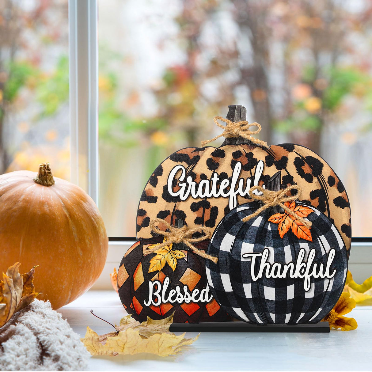 Soaoo Fall Pumpkin Sign Decoration 11 Inch Wooden Pumpkin Table Centerpiece Thanksgiving Autumn Pumpkin Tabletop Sign Blessed Grateful Thankful Sign for Thanksgiving Fall Harvest Home Farmhouse Decor Soaoo