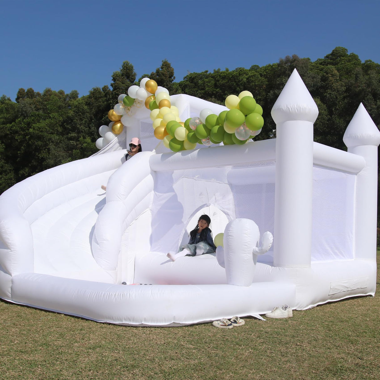 White Bounce House for Adults Kids,15.8FT Heavy Duty 100% PVC Large Commercial Bounce House Bouncy Castle with Big Slide and Ball Pit for Backyard,Birthday Party,Wedding,Outdoor Game Eachup