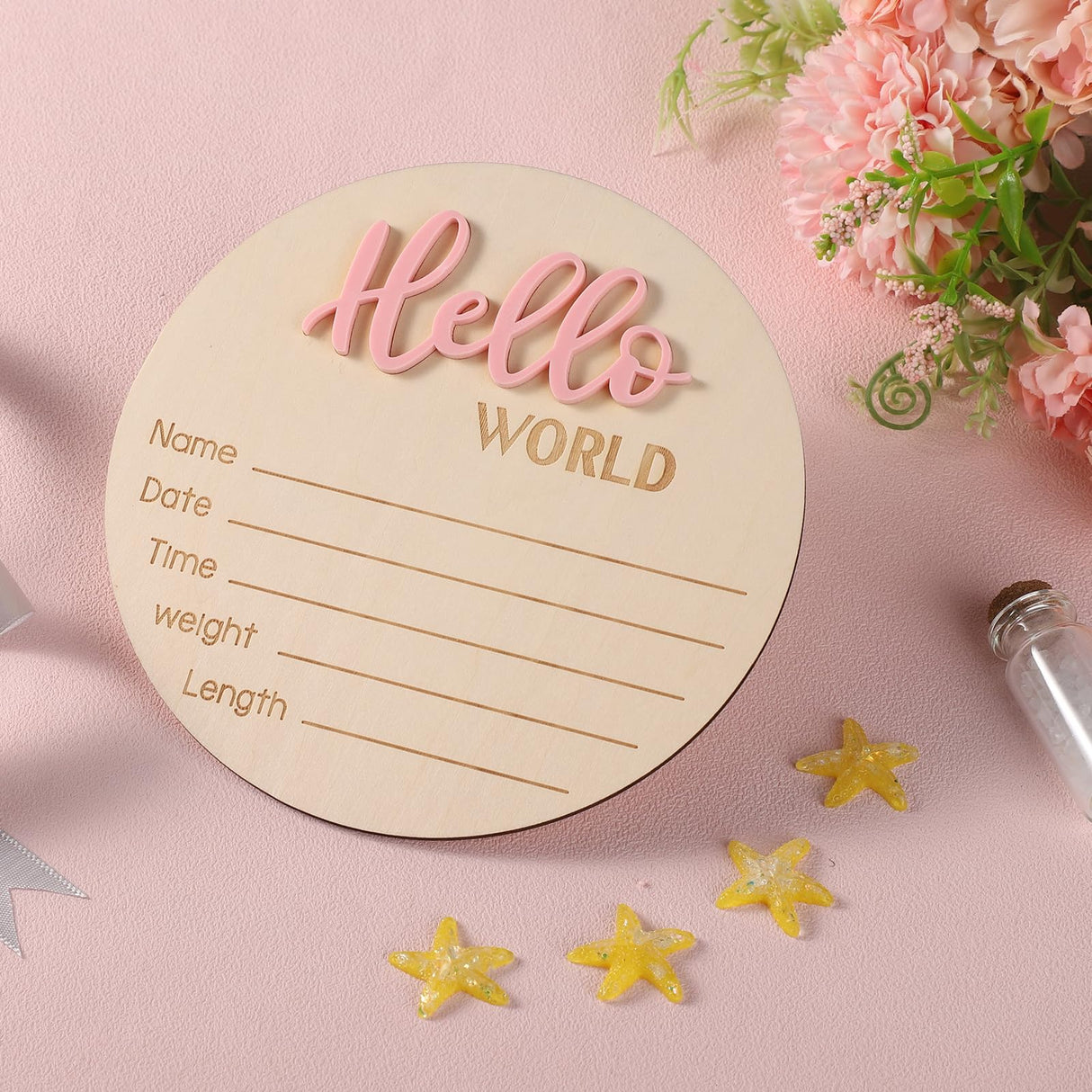 Newborn Announcement Sign, 5.9in Wooden Hello World Sign Baby Welcome Sign Birth Baby Name Plaques for Newborn Boys and Girls Photo Props Baby Shower Hospital Nursery (Light Pink) NQEUEPN