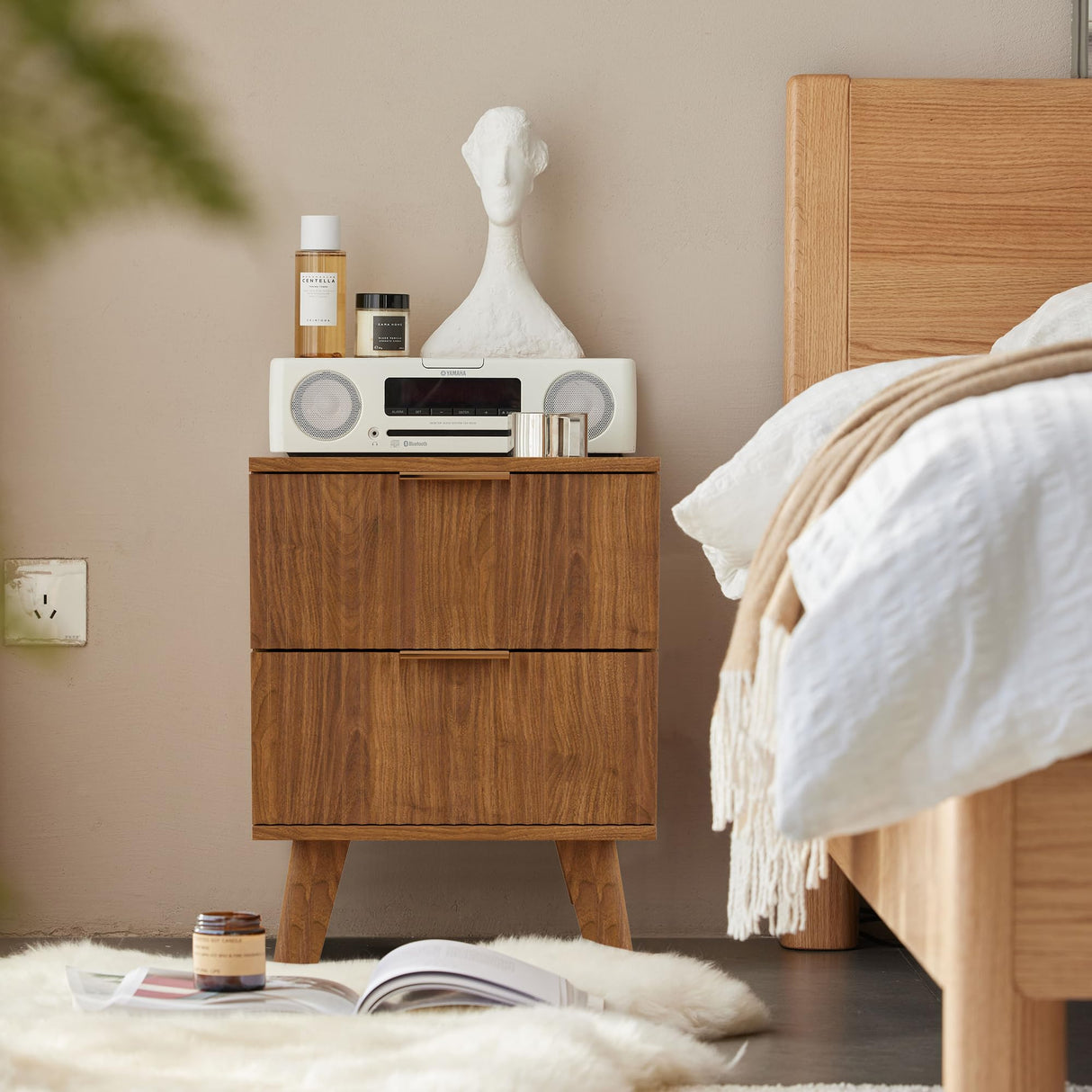 Nightstands Set of 2 with Drawers, Modern Large Striped Bed Side Table with 2 Drawers, Mid Century Modern Night Stand with 2 Drawers, Bedside Table End Table with 2 Drawers & Solid Wood Legs (Walnut) affeivul