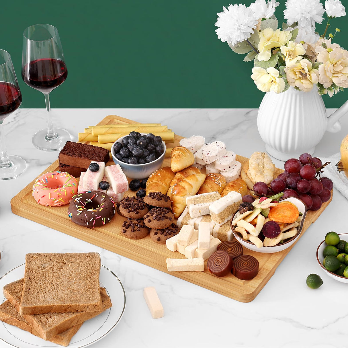 Homaxy Extra Large Organic Bamboo Cutting Boards for Kitchen, 18"x12" Wooden XL Cutting Board with Juice Groove and Handles, Charcuterie Butcher Block Wood Serving & Chopping Board - Pre Oiled Homaxy