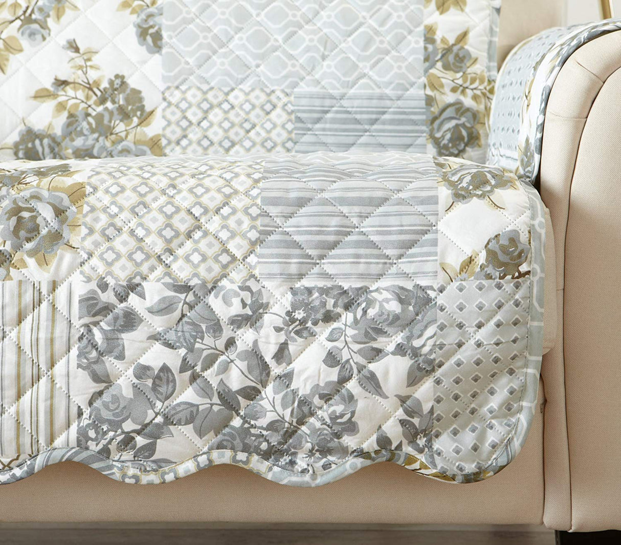 Patchwork Scalloped Printed Furniture Protector Stain Resistant Sofa Cover (Sofa, Grey) Great Bay Home
