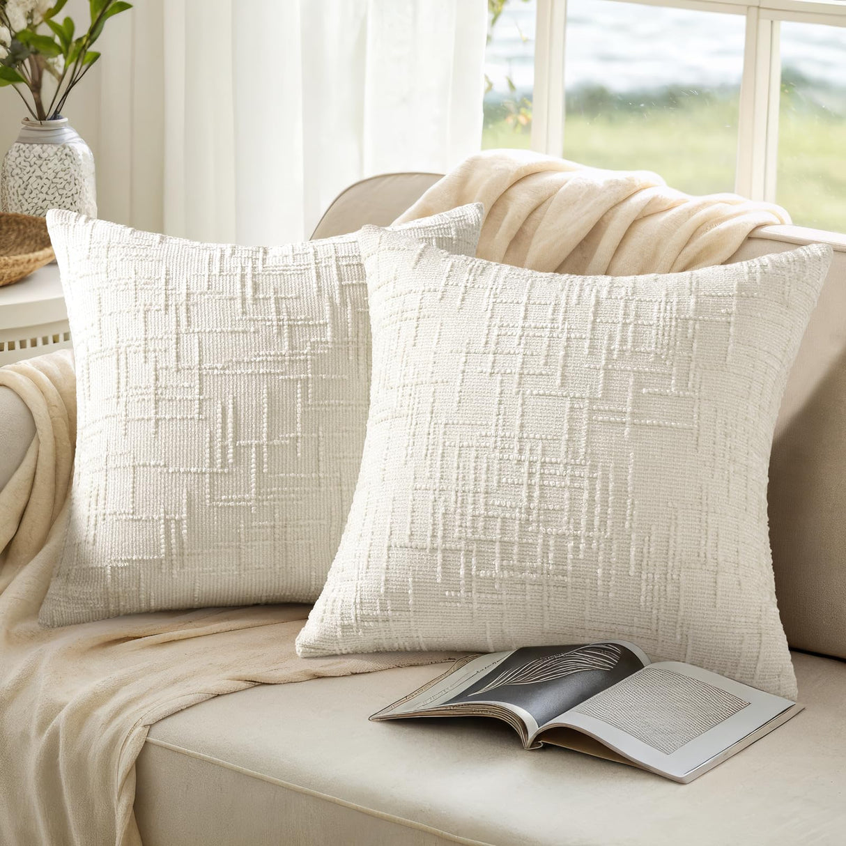 decorUhome Christmas Cream White Chenille Throw Pillow Covers 18x18 Set of 2 Thick Textured Slubby Couch Pillow Covers Farmhouse Accent Modern Neutral Decorative Pillow Cases for Bed Sofa Living Room decorUhome