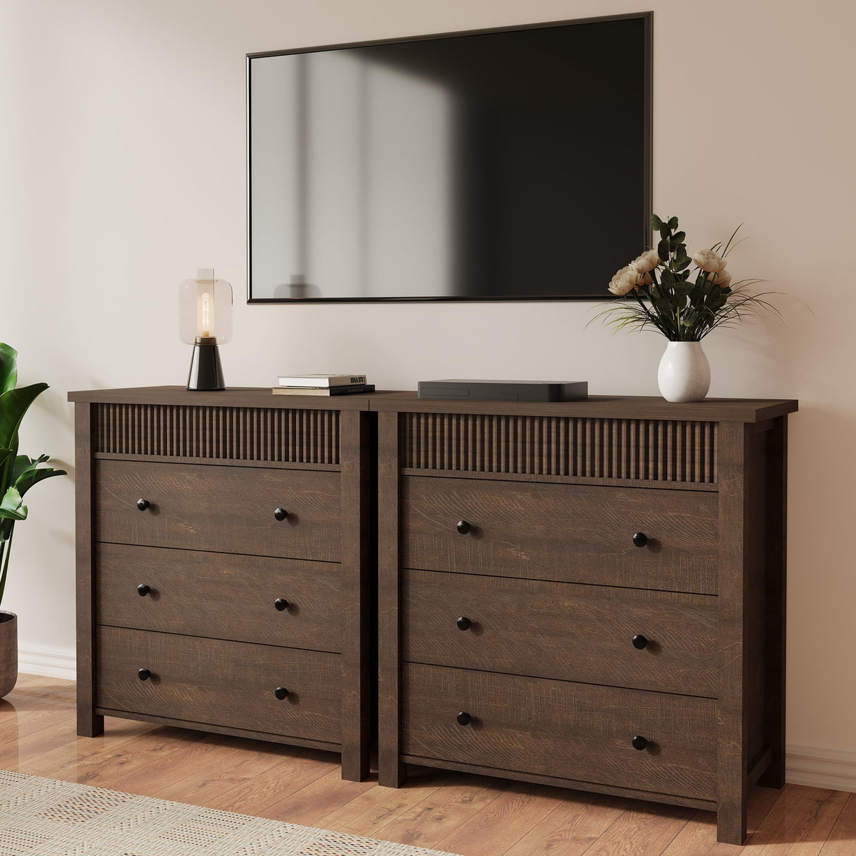 GarveeHome 3 Drawer Dresser, Modern Fluted Nightstand, Wooden Chest of Drawers, Storage End Table Organizer for Bedroom, Living Room, Hallway, Walnut GarveeHome