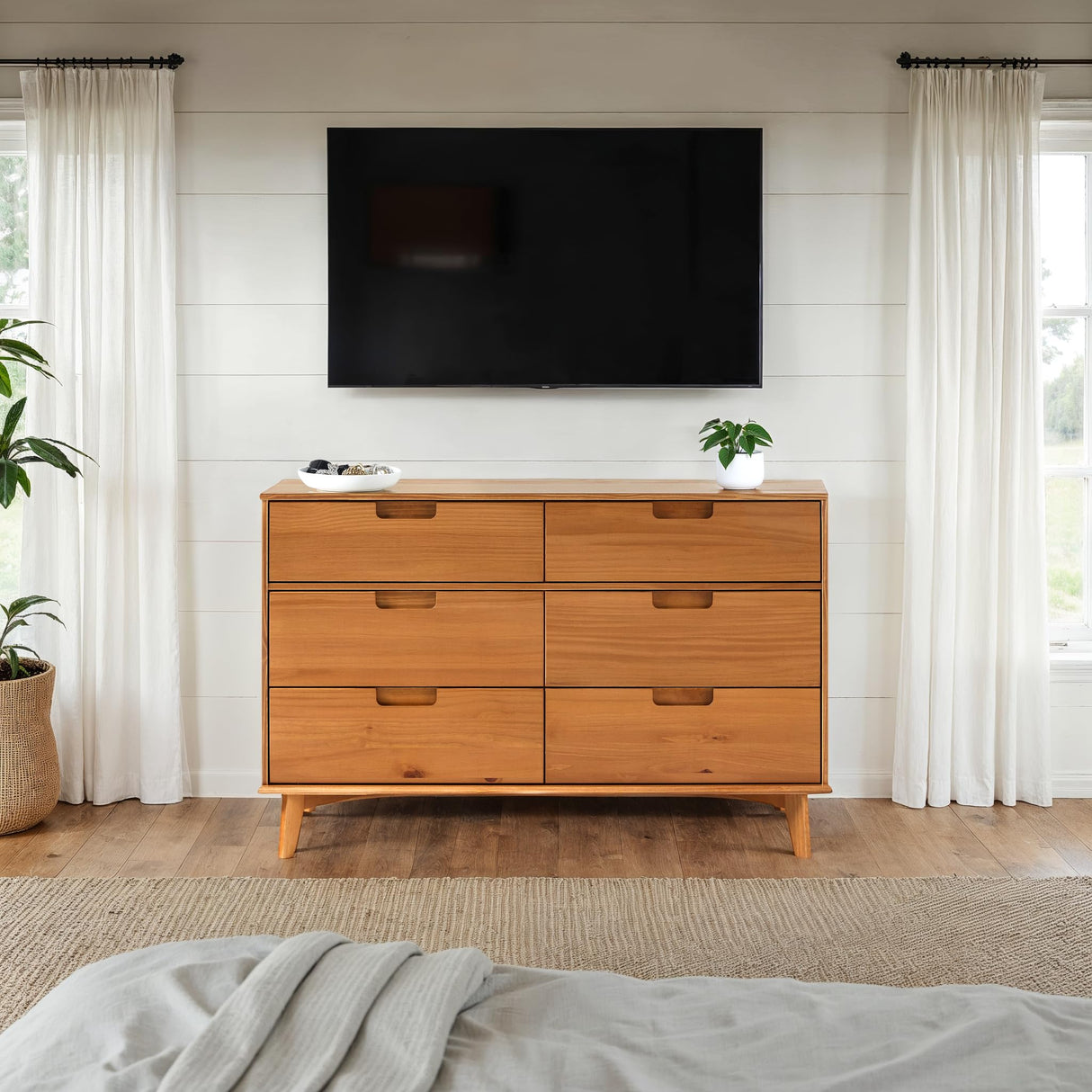 Walker Edison Sloane 6-Drawer Groove Handle Solid Wood Dresser, 52 Inch, Caramel Walker Edison