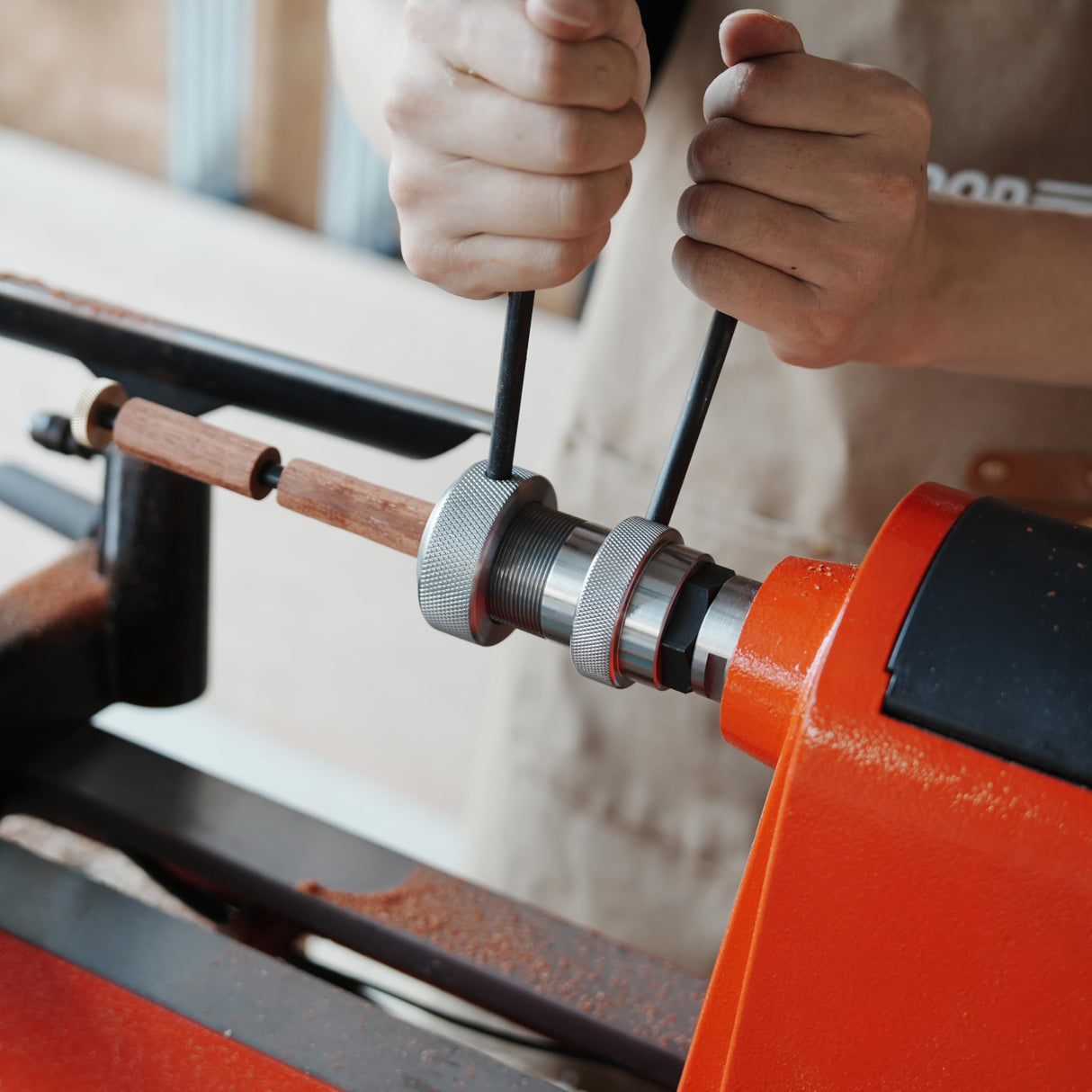 BMWOOD CCS-5/1-1/4" Collect Chuck System in Blow Case for Woodturning Work. BMWOOD