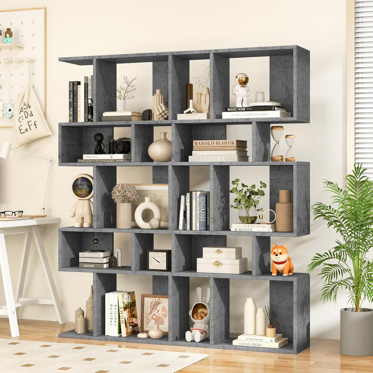 Giantex 5-Tier Modern Geometric Bookshelf – 70" Tall Freestanding S-Shaped Bookcase in Gray Giantex