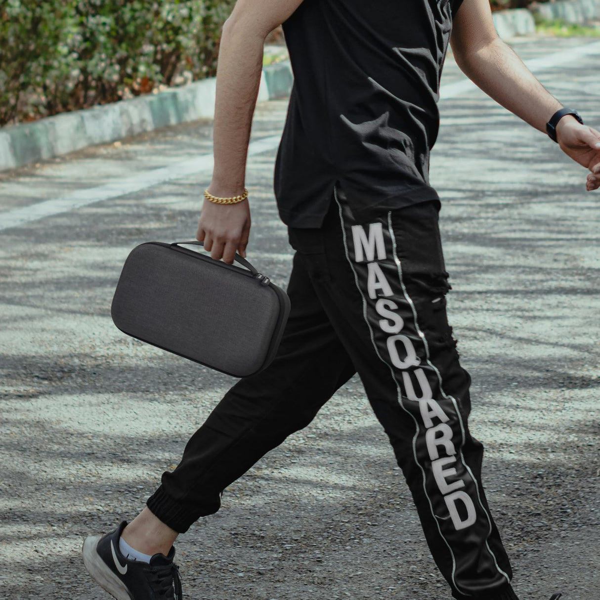 Travel Sunglass Organizer Case for Sojos/for Goodr/for Quay Polarized Sunglasses Men Women, Trendy glasses Storage Holder for Retro Oval/Rectangle Aviator Shady Rays Sun glasses (Bag Only), Black,L Grapsa