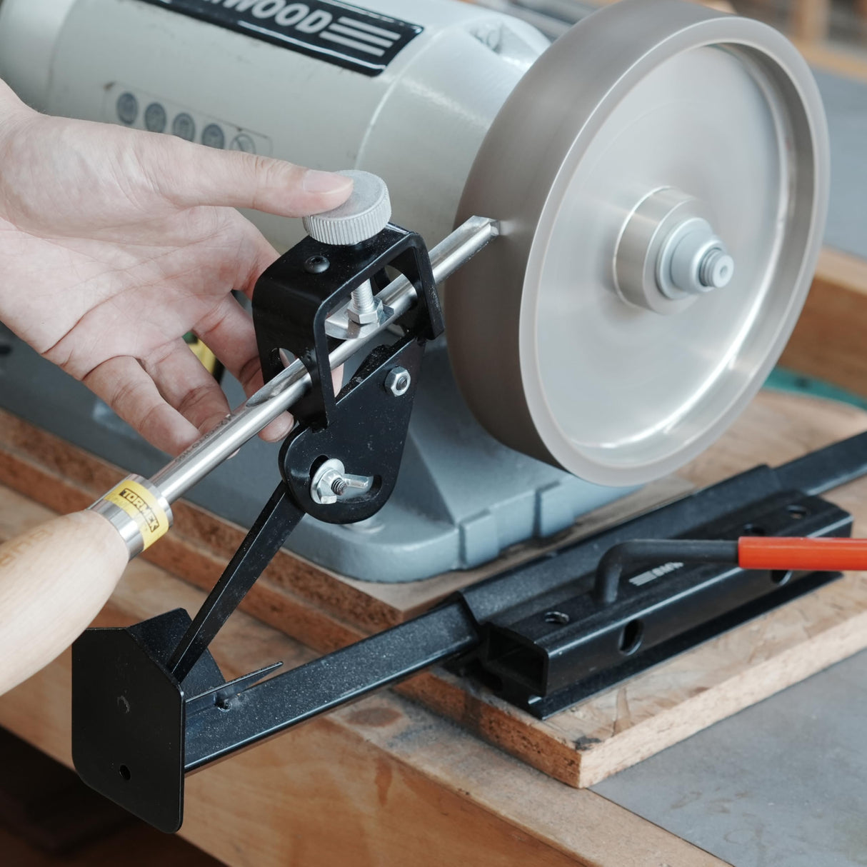 BMWOOD BG-VG Vari-Grind Attachment with Three Angles for Woodturning Chisels. BMWOOD