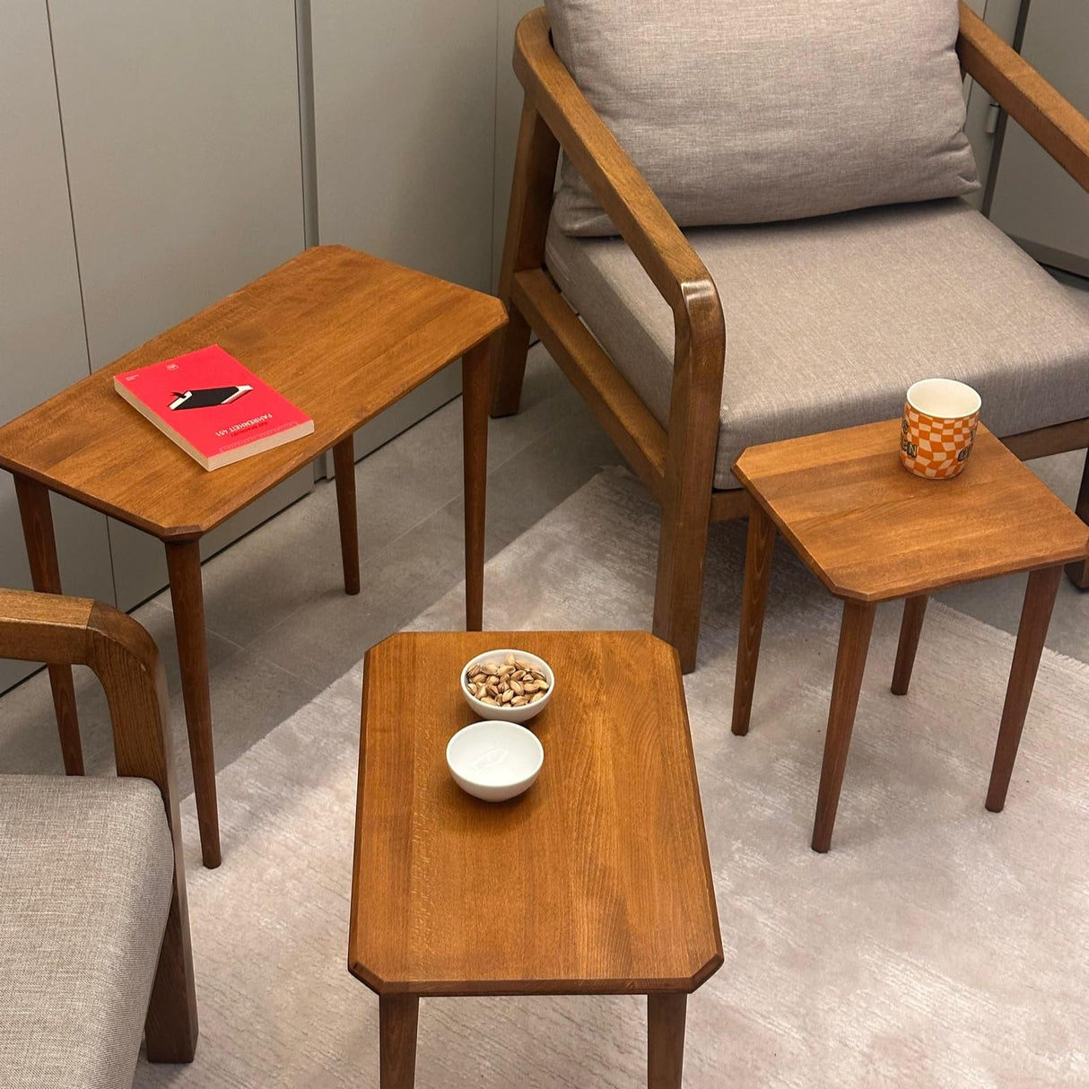 TRIHOME Solid Wood Nesting Tables Set of 3, Rectangular Mid-Century Modern Coffee Tables for Living Room, Premium Beech Wood, Natural Finish, Pebble Design with Tapered Legs, Versatile Use, Walnut TRIHOME