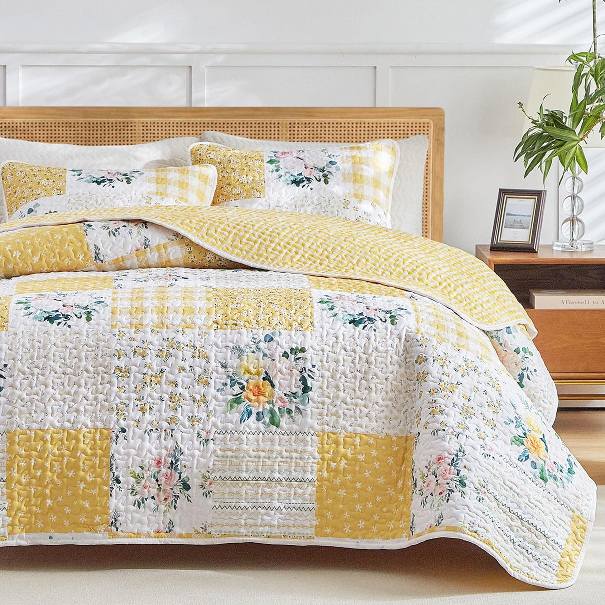 Joyreap 3 Pieces Floral Patchwork Quilt Set Queen, Yellow n White Flowers Design, Soft n Cozy Microfiber Quilt, Bedspread Bed Cover for All Season, 1 Quilt and 2 Pillow Shams- 90x90 inches Joyreap