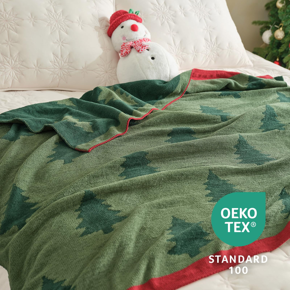 Amélie Home Christmas Throw Blanket for Couch, Reversible Pattern Christmas Tree Themed, Chenille Knit Xams Soft Cozy for Bed Home Decor Gift for Family, 50" x 60", Christmas Tree Amélie Home