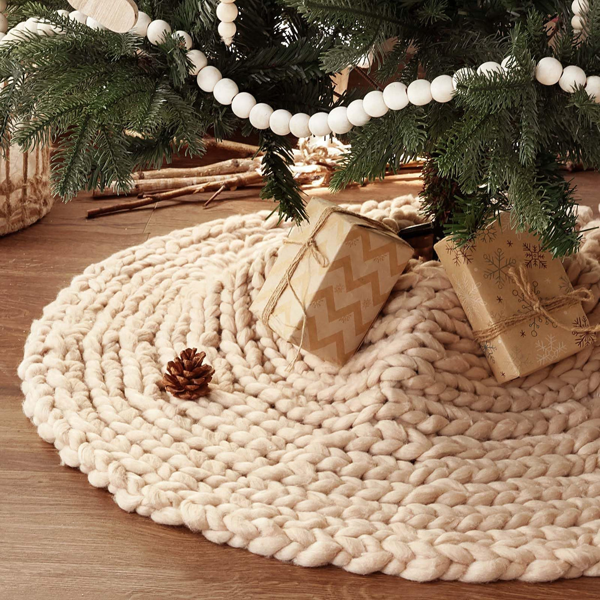 LimBridge Knitted Christmas Tree Skirt: 36 Inches Crochet Beige Tree Skirt, Chunky Knit Thick Rustic Christmas Tree Decorations, Farmhouse Christmas Decor Xmas Holiday Home Party Decorations LimBridge