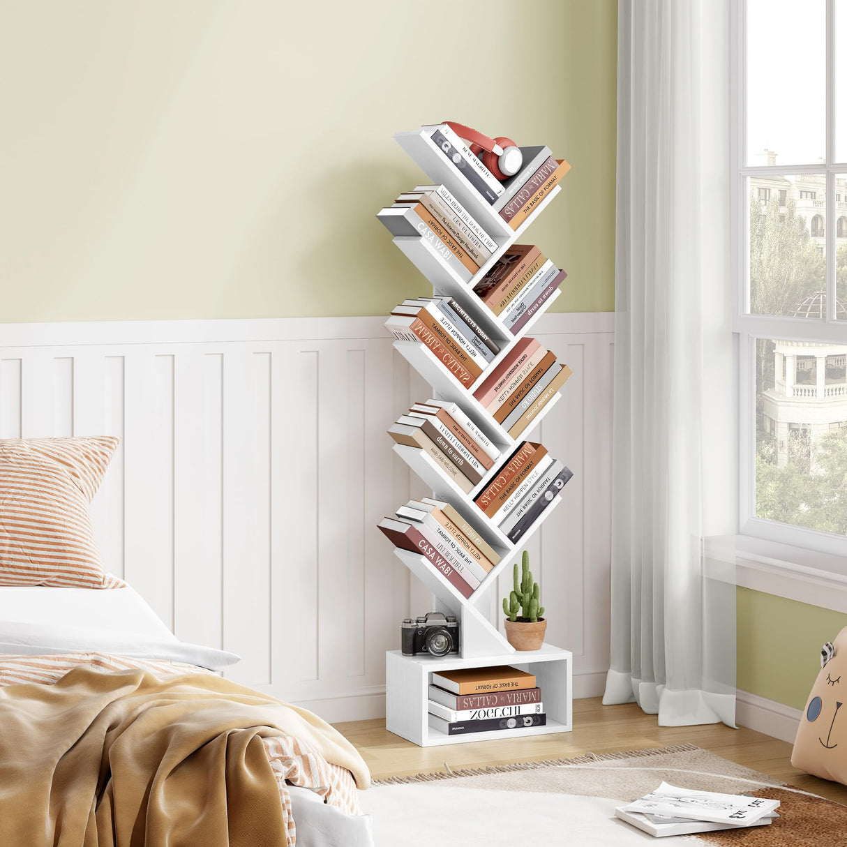 Hoctieon 9 Tier Tree Bookshelf, Tall Bookcase with Drawer, Wood Book Shelf, Modern Floor Standing Bookshelves, Book Organizer Shelves for Bedroom, Living Room, Home Office, White Hoctieon