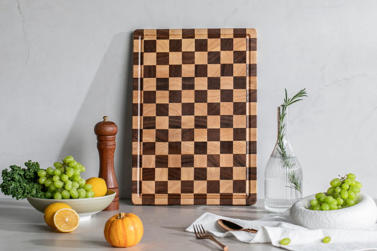 THETCHRY Large Wood Cutting Boards for Kitchen - Design in USA Checkered Cutting Board, Butcher Block Acaia Wood Cutting Board for Kitchen with Juice Grooves & Built in Handles, 17"L x 12"W x 0.8"Th thetchry