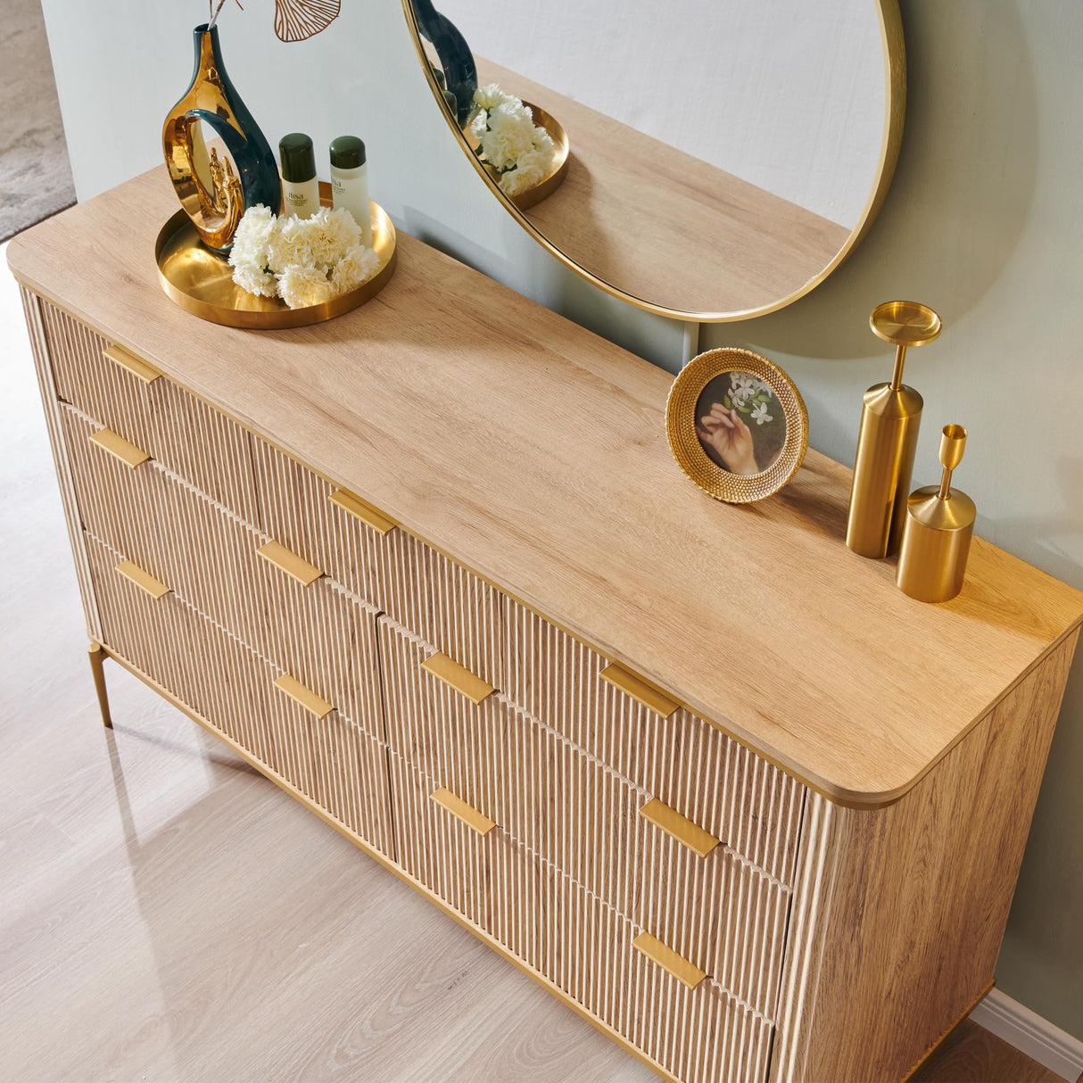 T4TREAM Fluted 7 Drawers Dresser for Bedroom, 54" Wide Modern Dresser TV Stand, Gold Accents, Fluted Fronts, Wood Storage Dressers Organizer for Bedroom, Living Room, Natural Oak T4TREAM