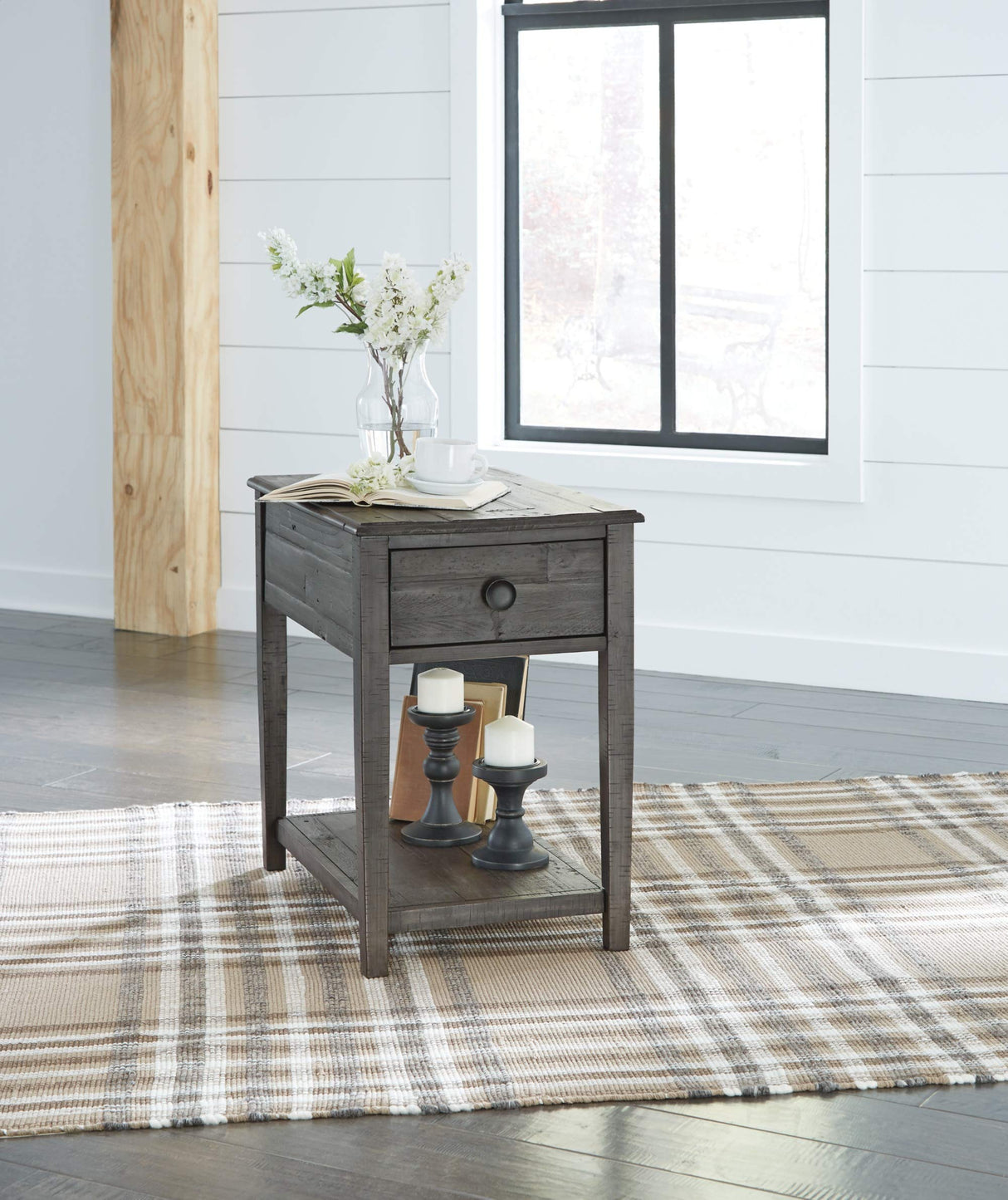 Signature Design by Ashley Borlofield Farmhouse Rectangular End Table with Drawer, Gray Signature Design by Ashley
