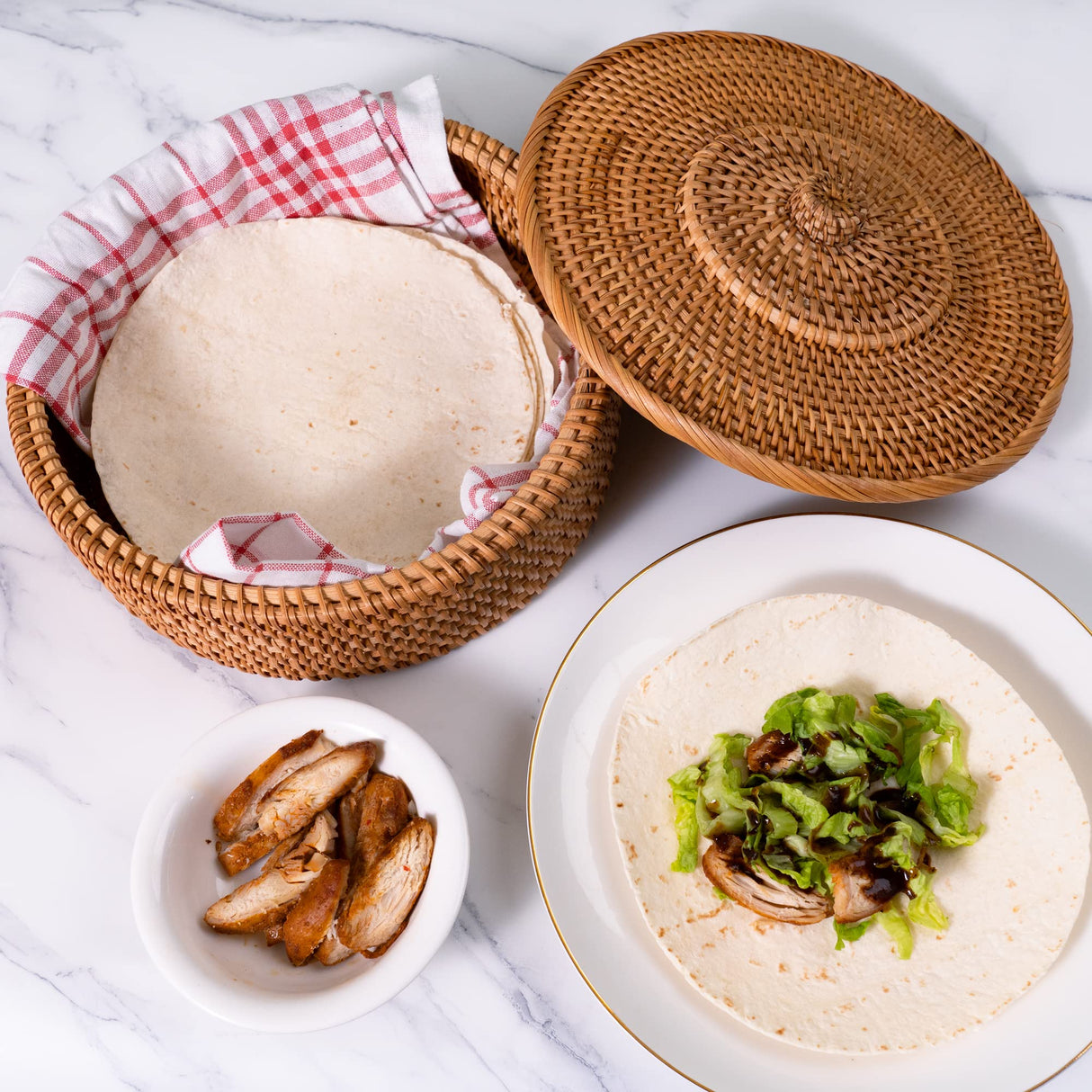 Tortillada - 10 Inches Tortilla Warmer/handcrafted basket made of rattan incl. 100% cotton towel Tortillada