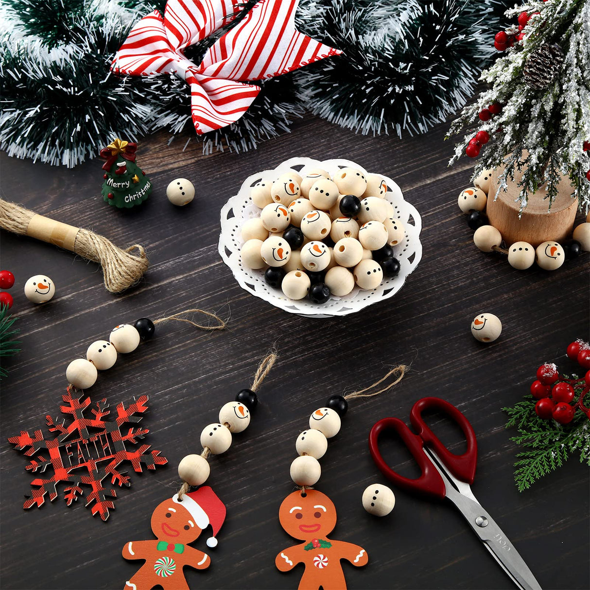 Queekay 160 Pcs Christmas Wooden Beads Snowman Wood Polished Rustic Farmhouse Craft with 32.8 Feet Rope for Xmas DIY Craft Supplies Wooden Beads for Gifts(Bead Style,Black and Wood) Queekay