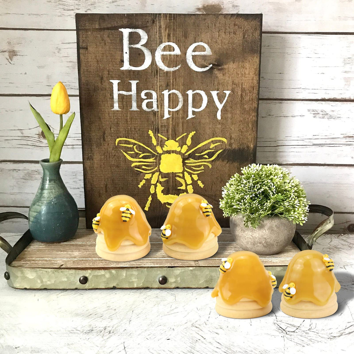 Howogee Wood Beehive Decor Farmhouse Bee Tiered Tray Display Spring Summer Bumble Bee Skep Nursery Home Decorations, 4 PCS Howogee
