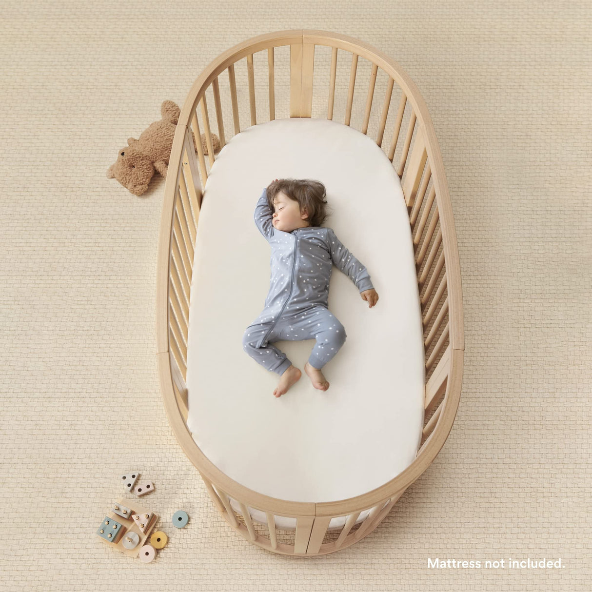 Stokke Sleepi Bed, Natural - Oval Crib Suitable for Ages 0-5 Years Old - Adjustable, Stylish & Flexible - Sturdy Beech Wood Frame Stokke