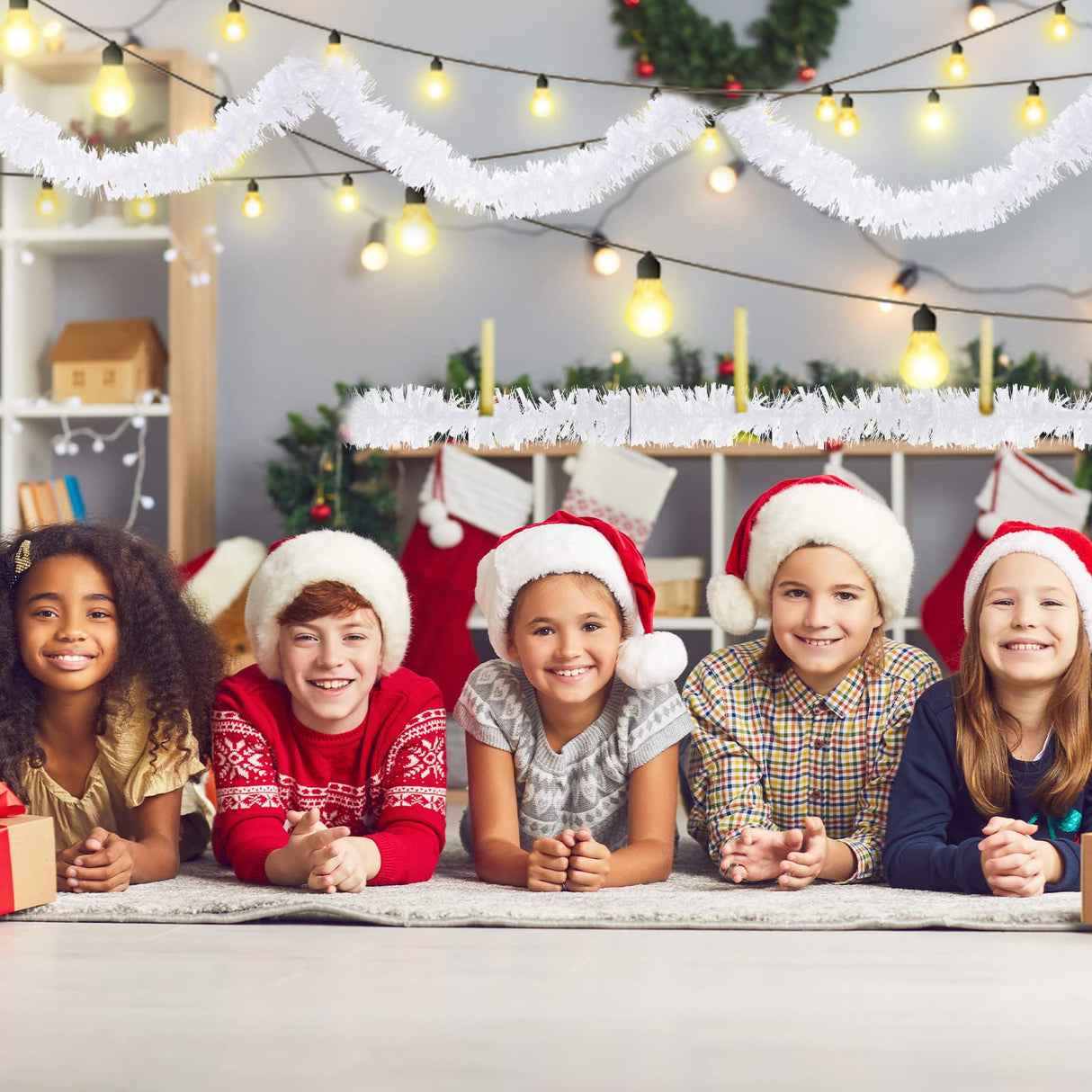 Dingion 59 Feet Christmas Tinsel Garlands Metallic Twist Garland Hanging Garland Ornaments for Halloween Christmas Tree Party Supplies Indoor and Outdoor Decoration(Shinny,White) Dingion