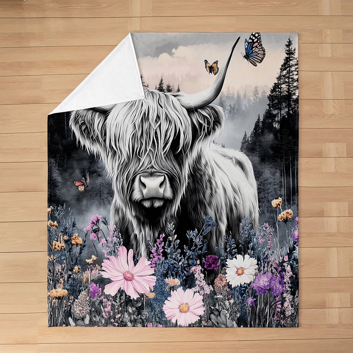 Erosebridal Highland Cow Flower Blanket 30x40 Bull Cattle Throw Blanket Western Funny Animal Fleece Flannel Wildlife Farmhouse Cow Mountain with Firforest Bedroom Decor Erosebridal