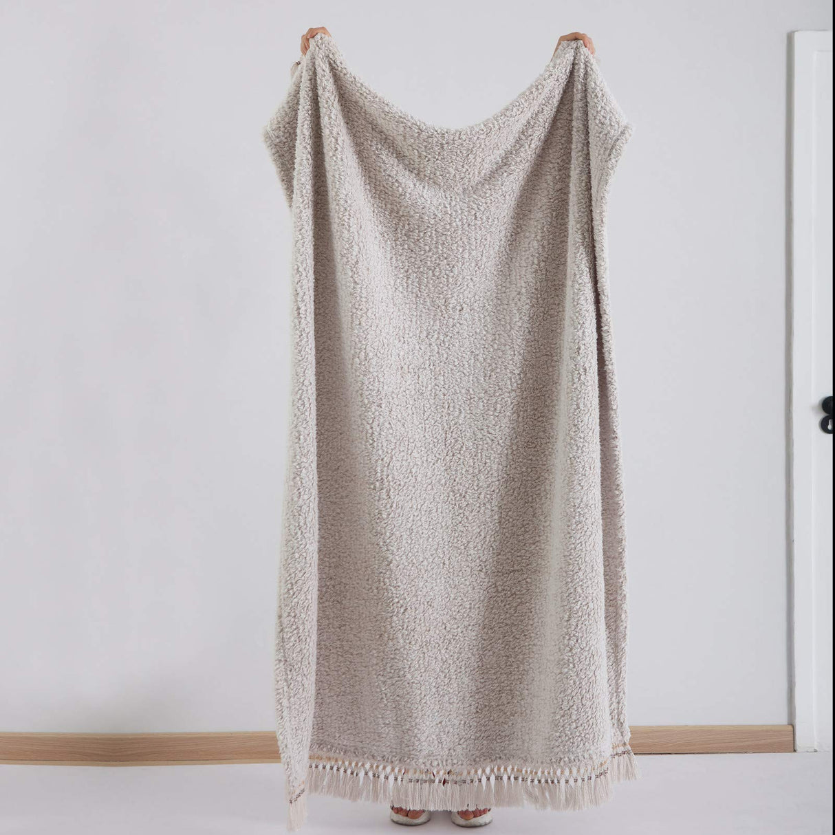 Ultra Soft Cozy Sherpa Throw Blanket with Tassel, Light Weight Warm Decorative 2 Tones Ombre Light Brown Pattern Reversible Boho Style Blanket for Sofa, Couch, Bedroom,Travel, 50”x60” HORIMOTE HOME