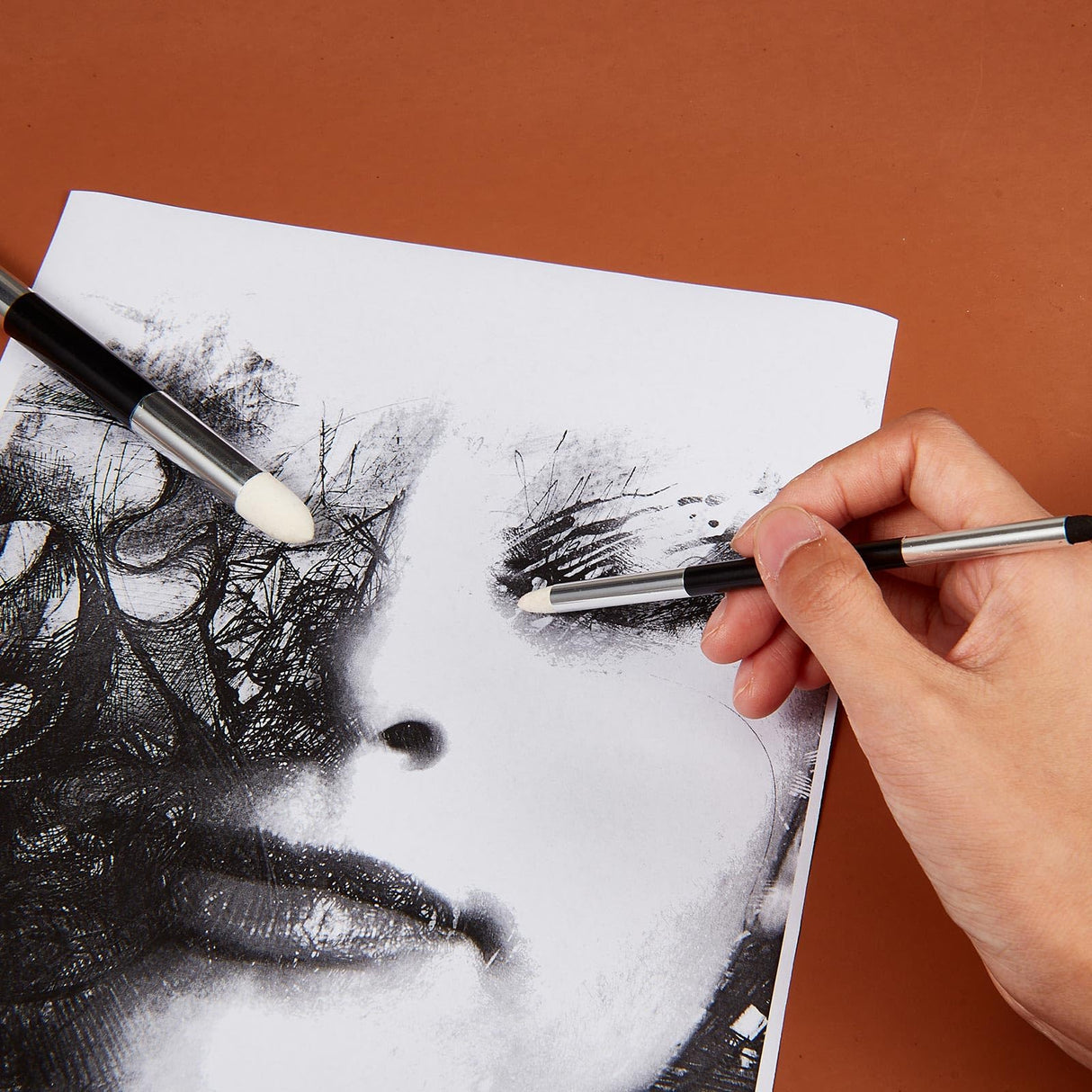 Kosiz Blending Sponge Pen Double Headed Washable Rubbing Sponge Brush Sketch Wipe Reusable Blending Stump Drawing Art Blenders for Artist Highlight Shadow Detail Correcting Tool(2 Pcs) Kosiz